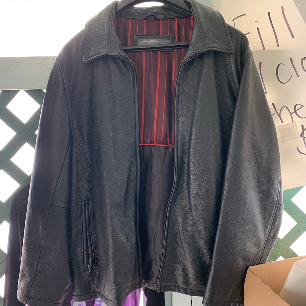 Men’s Perry Ellis portfolio leather jacket XL